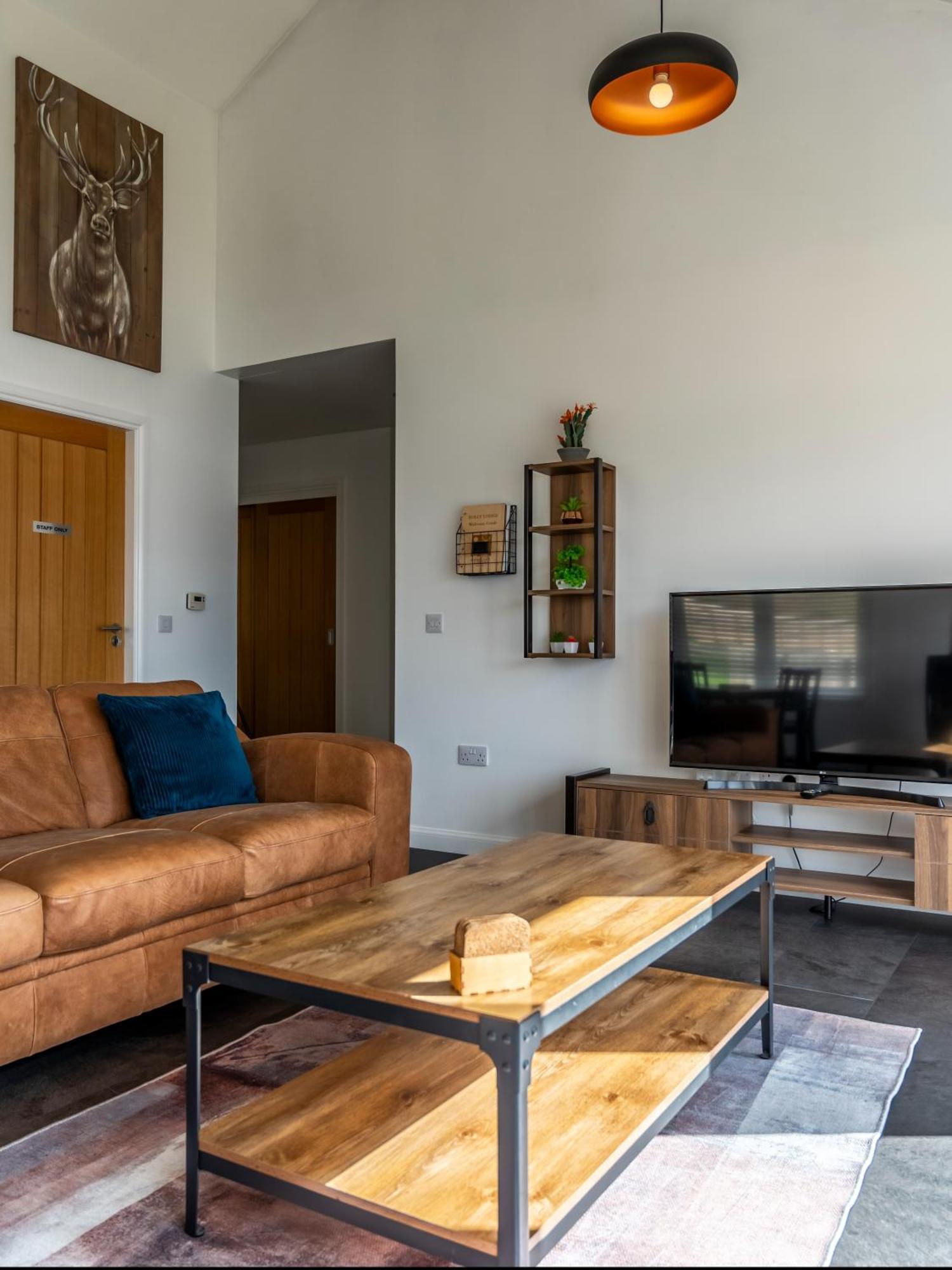 Shoreland Lodges - Cherry Lodge Fort Augustus Exterior foto