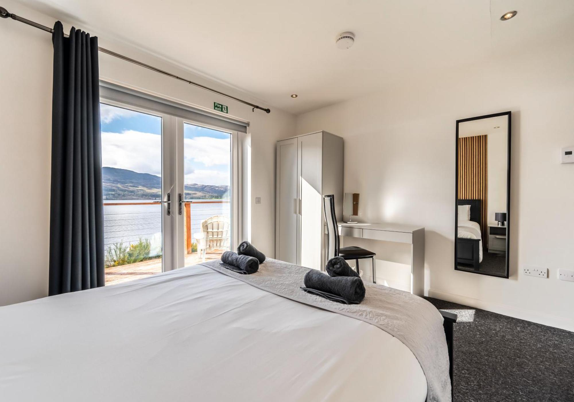 Shoreland Lodges - Cherry Lodge Fort Augustus Exterior foto